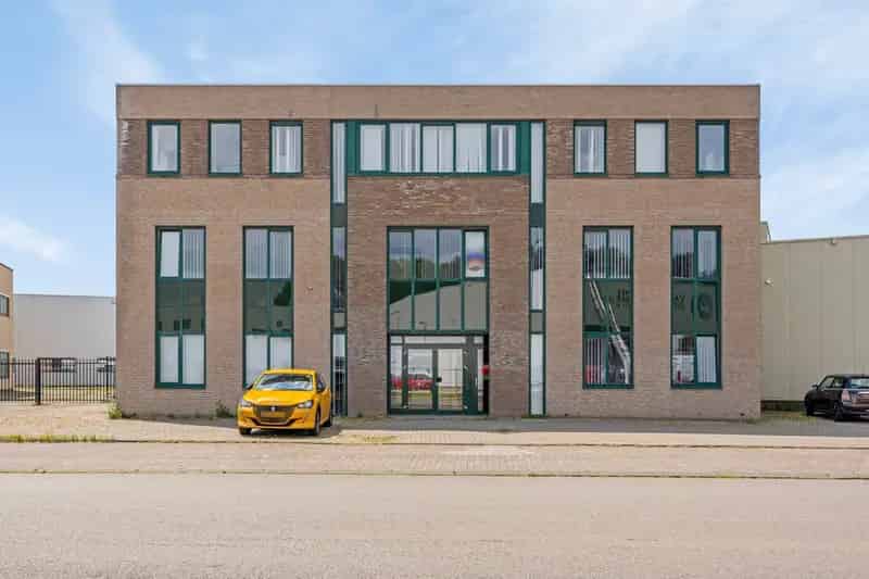 Kantoorruimte te huur Breda Minervum 290m2