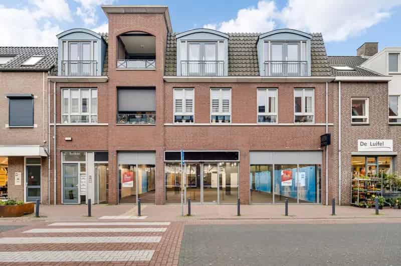 Winkelruimte te Huur Heythuysen 328m2 Centrum