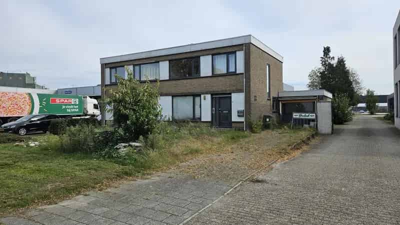 Bedrijfswoning te koop in 's-Hertogenbosch