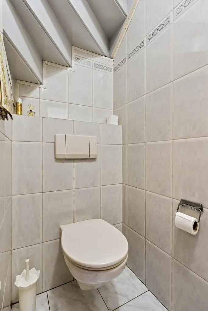 4 Slaapkamers, Serre, Garage, Uden