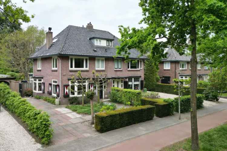 Huis te koop Amersfoort Leusderweg 5 slaapkamers zwembad