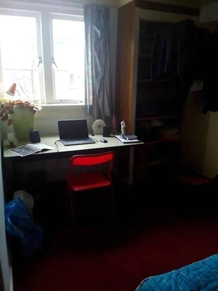 I have TWO Rooms in Enschede: 1. LONGTERM Room 