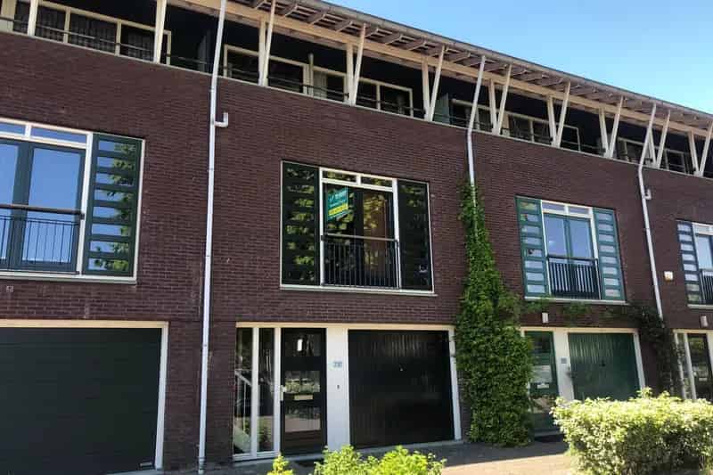 Herenhuis Amsterdam 5 slaapkamers 2 badkamers Garage Tuin