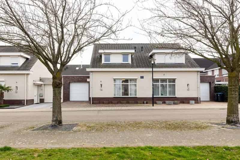 Levensloopbestendige Semi-Bungalow Hoensbroek