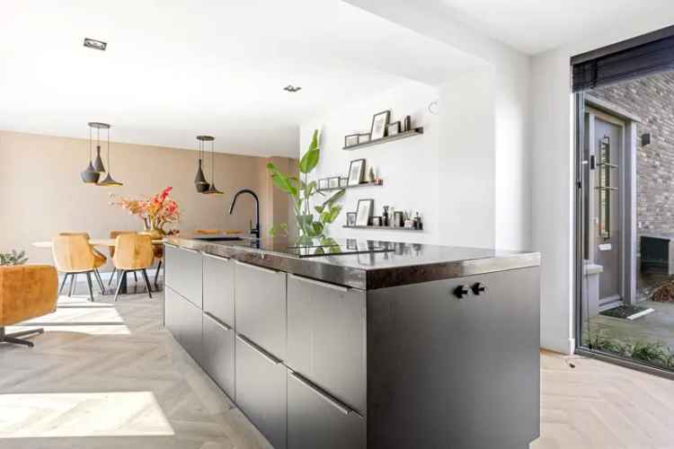 Luxe 2-onder-1-kapwoning Voorthuizen 174m2 A+++