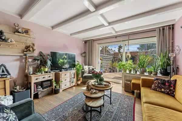 Ruime 4 Slaapkamer Eengezinswoning Drievliet Moderne Badkamer