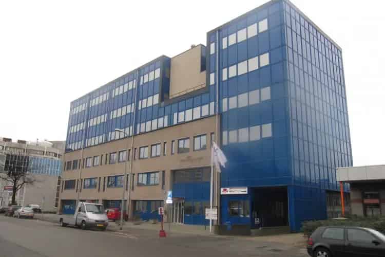 Kantoorruimte Rijswijk A4: Modern Gebouw 2930m2