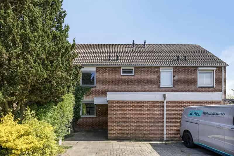 Tussenwoning De Huet: 3 slaapkamers, moderne badkamer, zonnige tuin