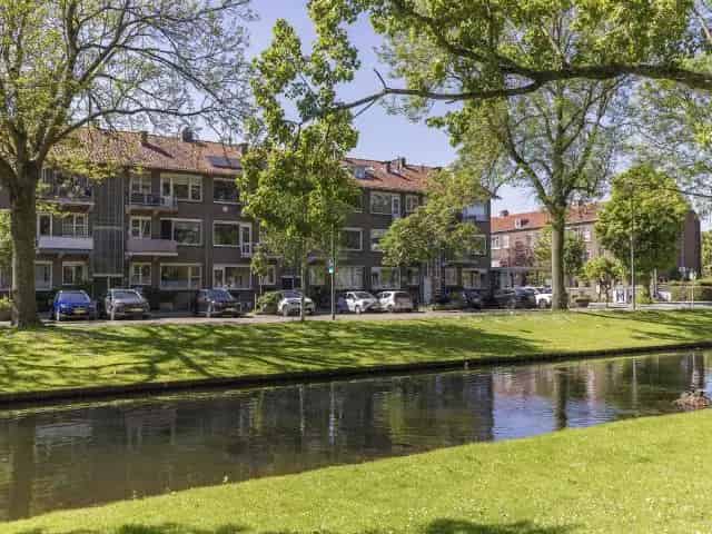 Dubbele Bovenwoning Rotterdam Zuid - 3 Slaapkamers 2 Badkamers