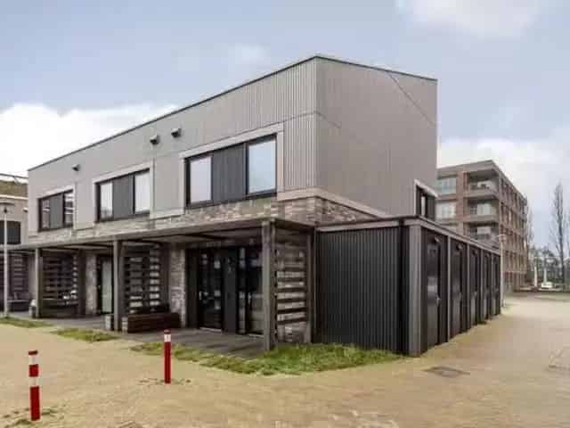 Tussenwoning te koop Den Haag 4 slaapkamers 130m²