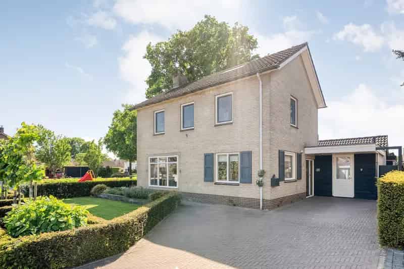 Huis Te Koop , 45, P.M. Hackstraat, Westerhaar-Vriezenveensewijk, Overijssel