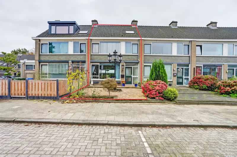 5 Kamer Tussenwoning Rotterdam Ommoord Grote Tuin 2 Badkamers