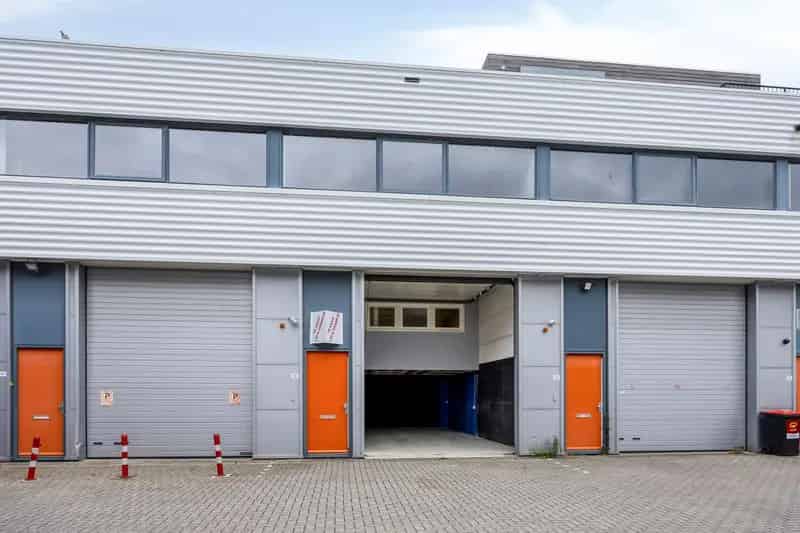 Bedrijfshal Amsterdam 160m2 te Huur: Opslag Kantoor Logistiek