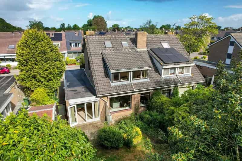 Royale Halfvrijstaande Woning De Domp Veel Potentie