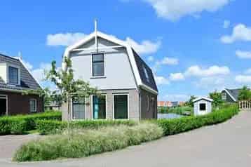 Vrijstaande 8 Persoons Recreatiewoning te koop nabij Amsterdam