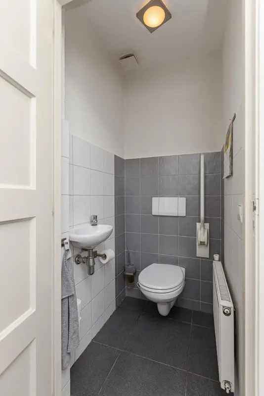 Huis Te Koop , 13, Hoogewaard, Koudekerk aan den Rijn, Zuid-Holland