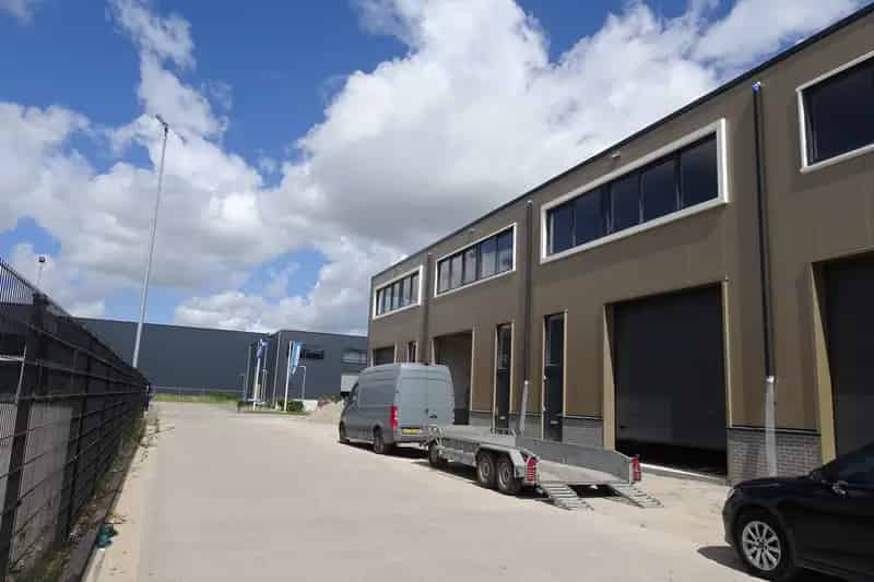Bedrijfshal te Huur Amstelveen 184m2  Uitstekende Bereikbaarheid