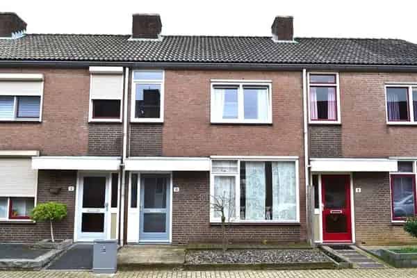 Huis Zeskant Heerlen: 3 Slaapkamers, Tuin, Zolder