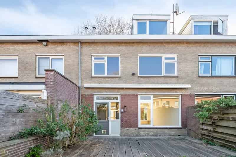 Huis te koop Berkel en Rodenrijs: 4 slaapkamers, zonnige tuin