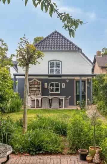 Woonboerderij Vinkel 240m2 5 slaapkamers grote tuin