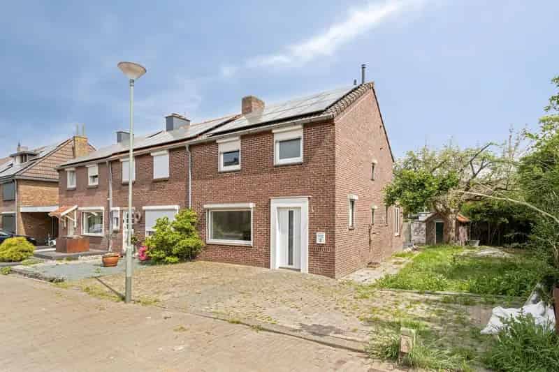 Huis Te Koop , 2, Coelgroevenstraat, Eygelshoven, Limburg
