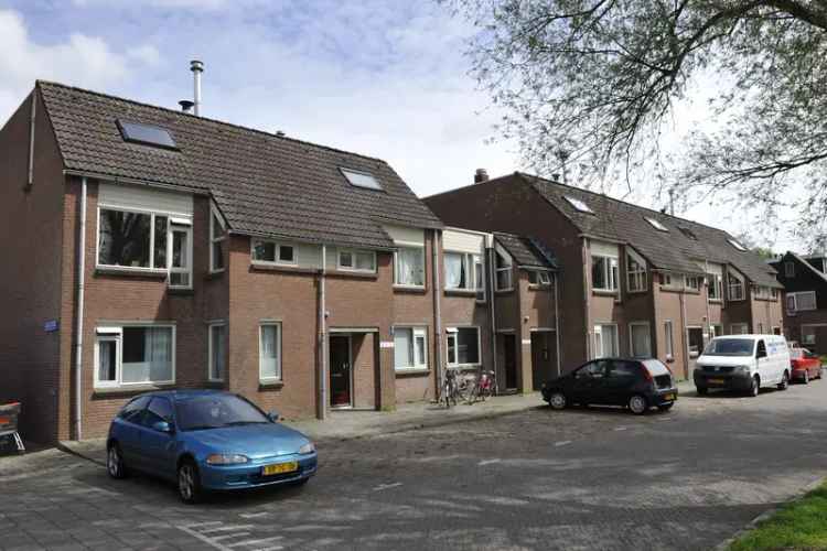 Tweekamerwoning Tanthof Oost nabij Station Delft Zuid