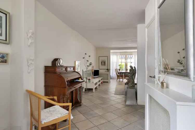 Amsterdam Appartement: Groen, Rustig en Goed Verbond