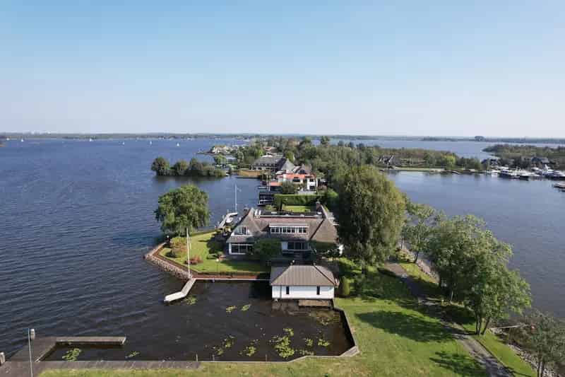 Luxe Landhuis Loosdrechtse Plassen - Waterfront Living