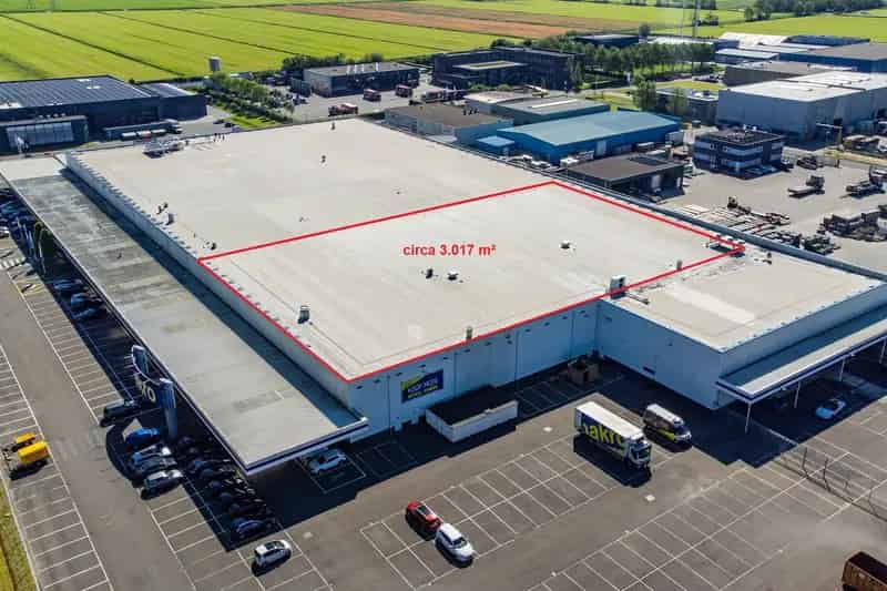 Bedrijfshal Leeuwarden 2500m² te Huur Hemrik