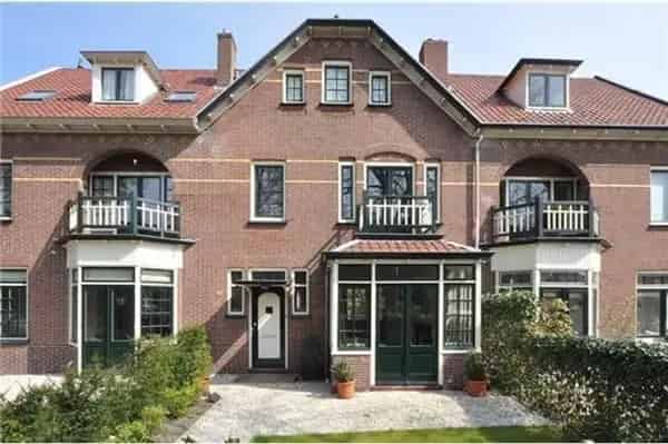 Modern Herenhuis Bussum Spiegel 5 slaapkamers 2 badkamers
