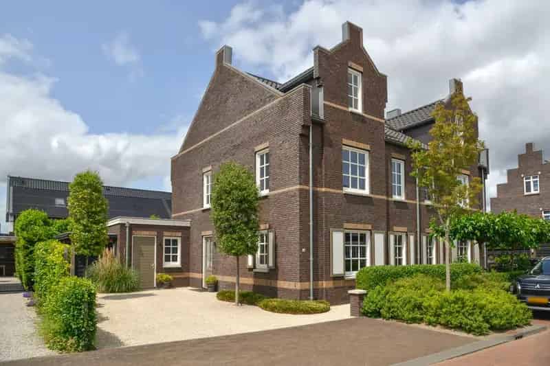 Tweekapper Eemnes 185m2 4 slaapkamers Droomtuin