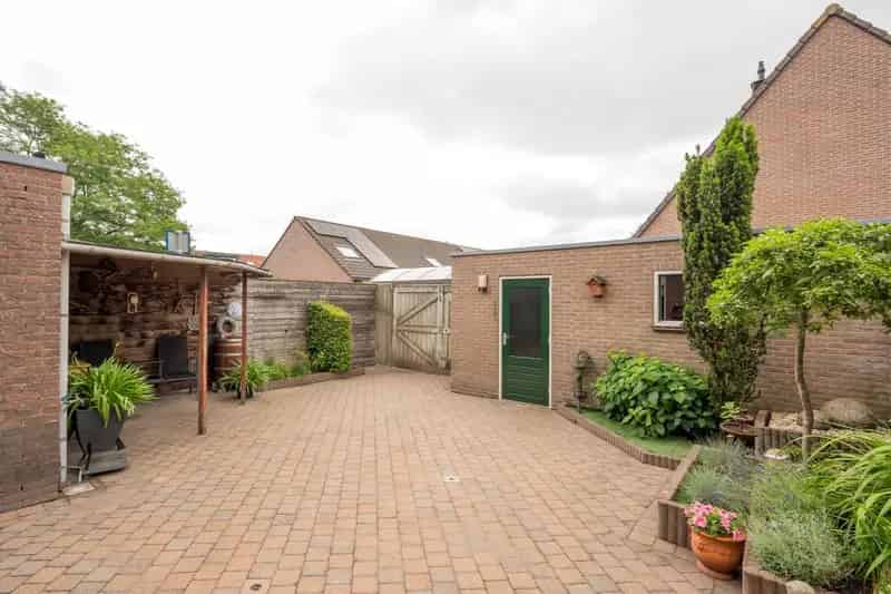 Huis te koop Voorthuizen: Royale Hoekwoning 4 slaapkamers Garage