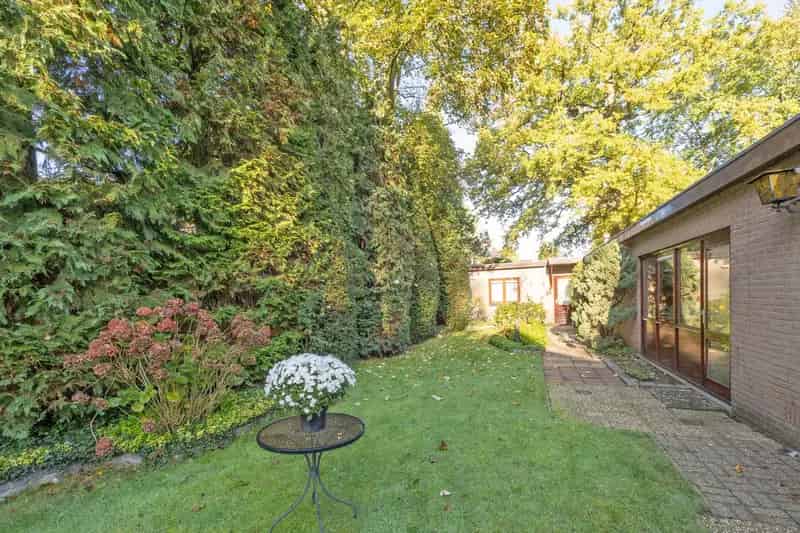 Huis te koop Hilversum: Villa met Bijgebouw 210m2