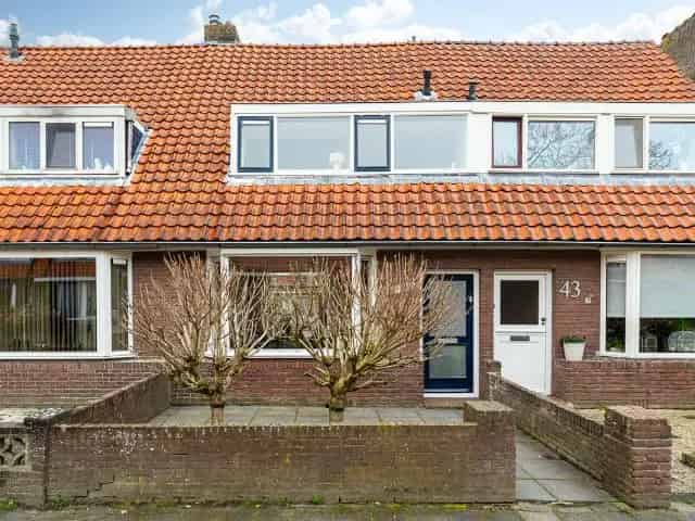 Jaren 30 Tussenwoning Huizum West Instapklaar Zonnige Tuin