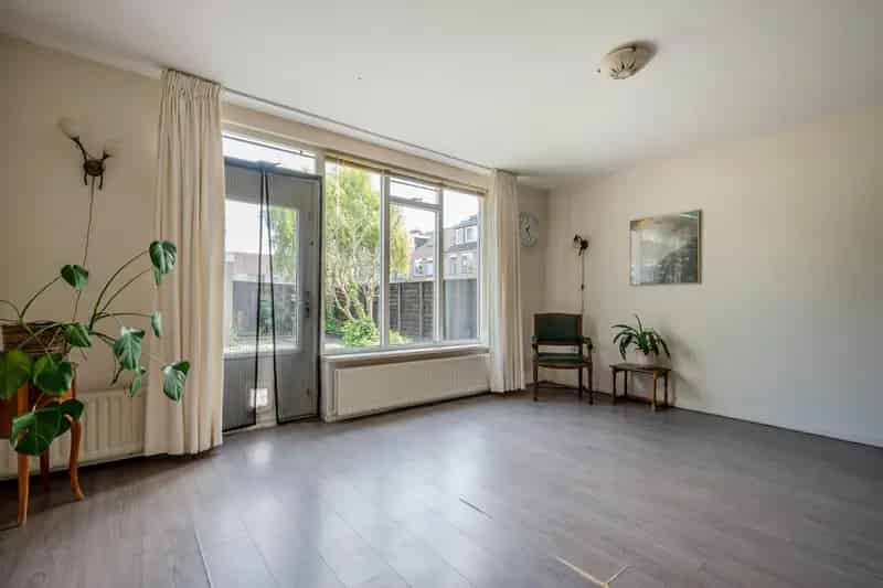 Huis te koop Zaandam: Ruime hoekwoning 4 slaapkamers Westerwatering