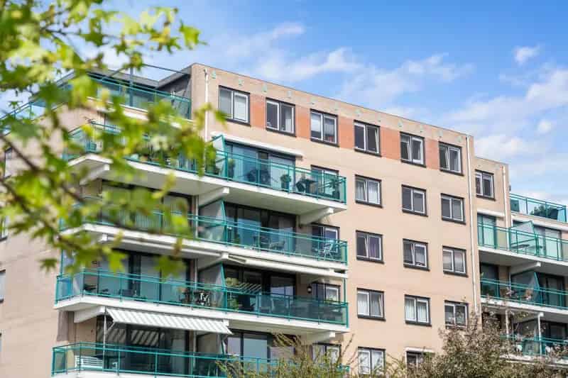 Lichtrijk appartement Capelle aan den IJssel nabij Koperwiek