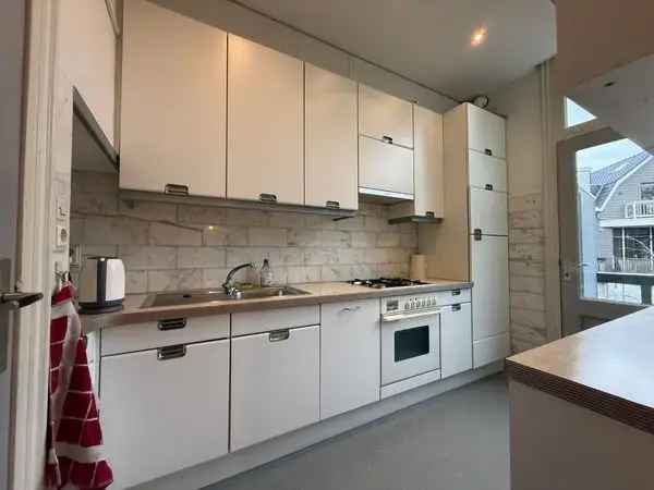 Ruime Dubbele Bovenwoning Delft Centrum