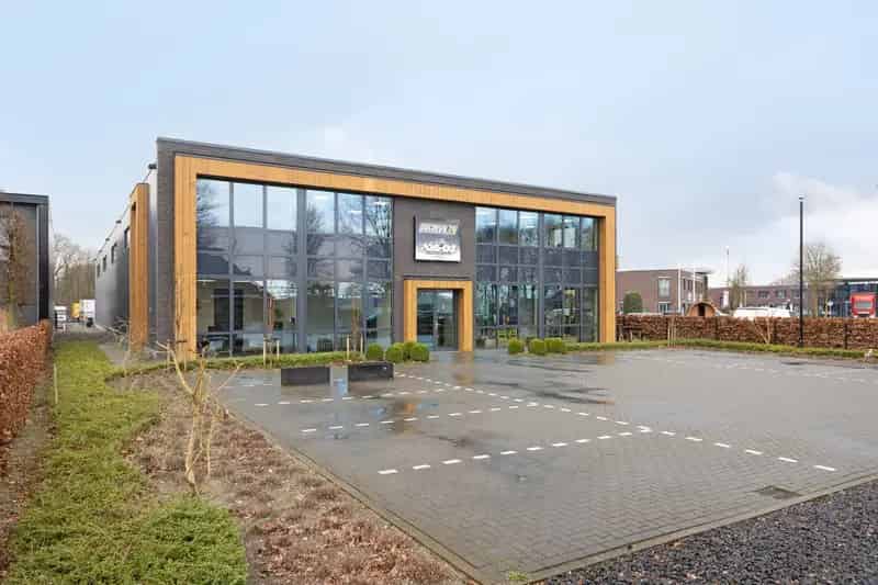 Bedrijfshal te Huur Mill Wanroijseweg