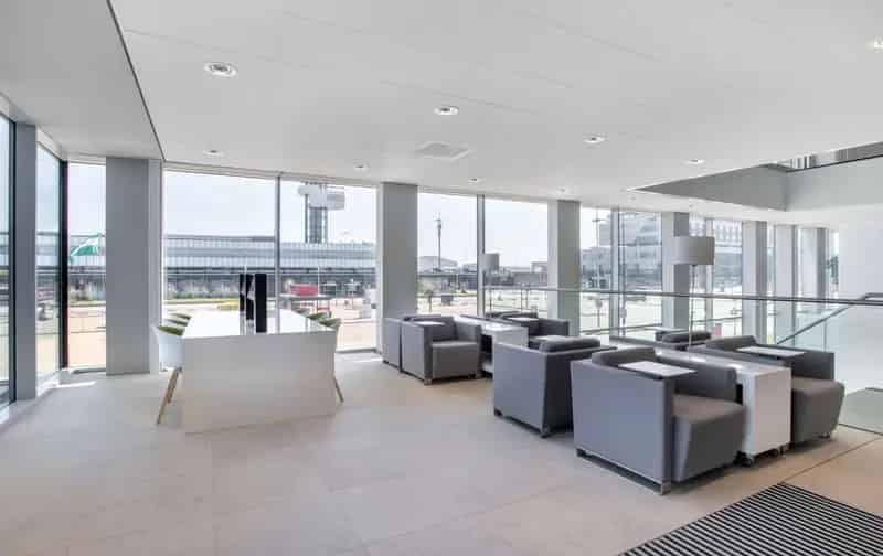 Werkplekken Rotterdam Airport: Business Lounge nabij Rotterdam The Hague Airport