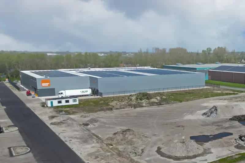 Bedrijfshal te Huur Zwaagdijk Oost 10000m2
