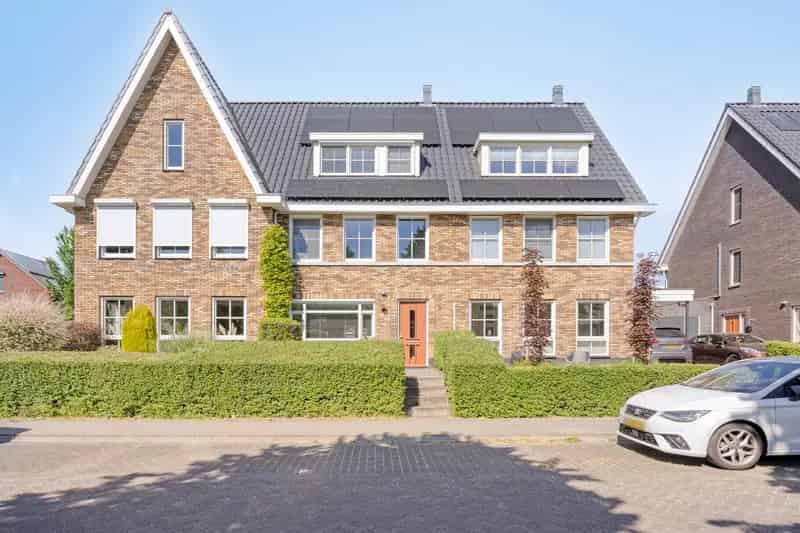 Luxe Tussenwoning Huissen 173m2 5 slaapkamers 2 badkamers