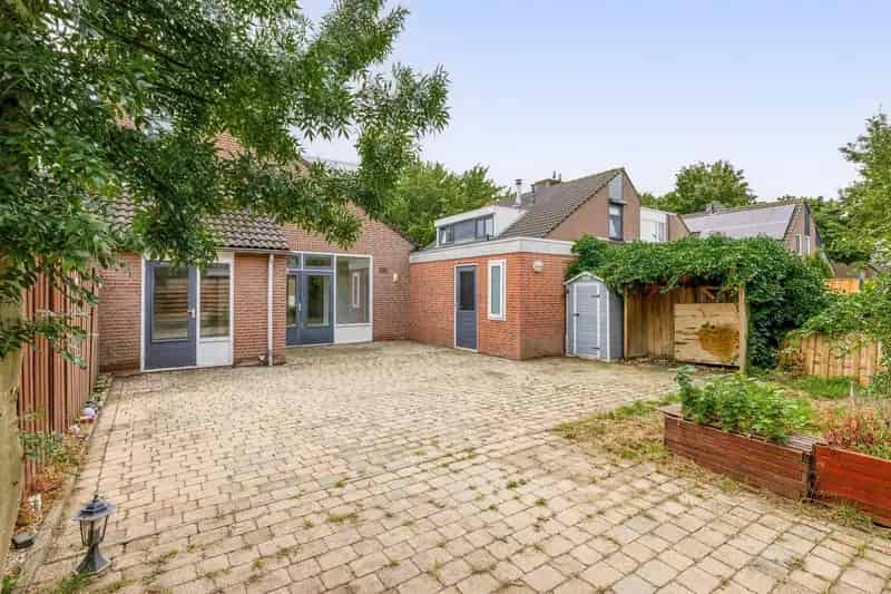 Twee Onder Een Kapwoning Oosterhout Schildersbuurt