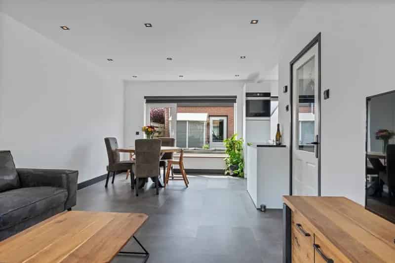 Moderne Gasloze Hoekwoning Purmerend 3 slaapkamers Grote Garage