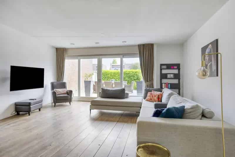 Moderne Waterwoning Beuningse Plas 4 slaapkamers