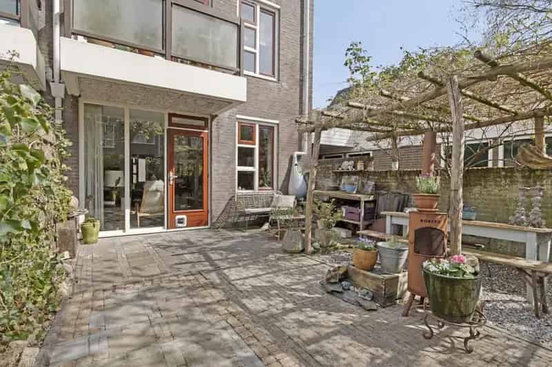 Gelijkvloers appartement Leiden Centrum: Tuin en comfort