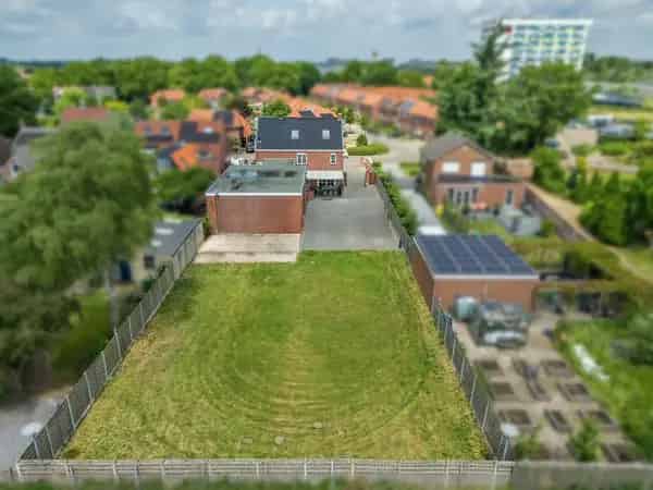 Gerenoveerde Villa met Grote Tuin en Praktijkruimte