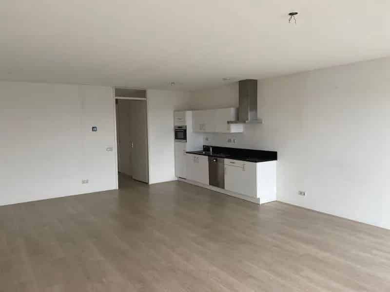 Modern Appartement Amsterdam Zuidoost - Dubbel Balkon - Nabij OV