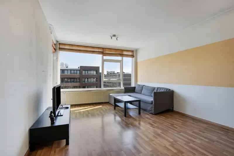 Ruim 3-kamer appartement met balkon te Amstelveen
