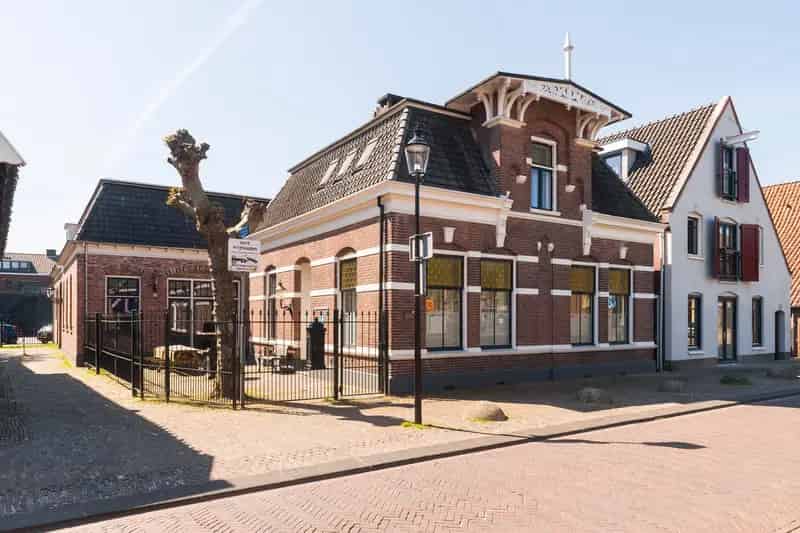 Kantoorvilla Hengelo Centrum 506m2 te huur