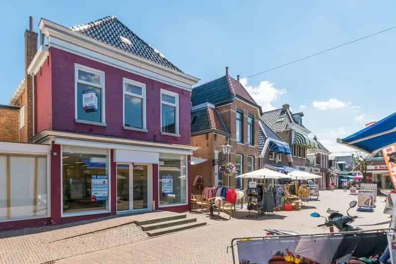 Winkelpand te koop Grou 416m² met pakhuis 260m²